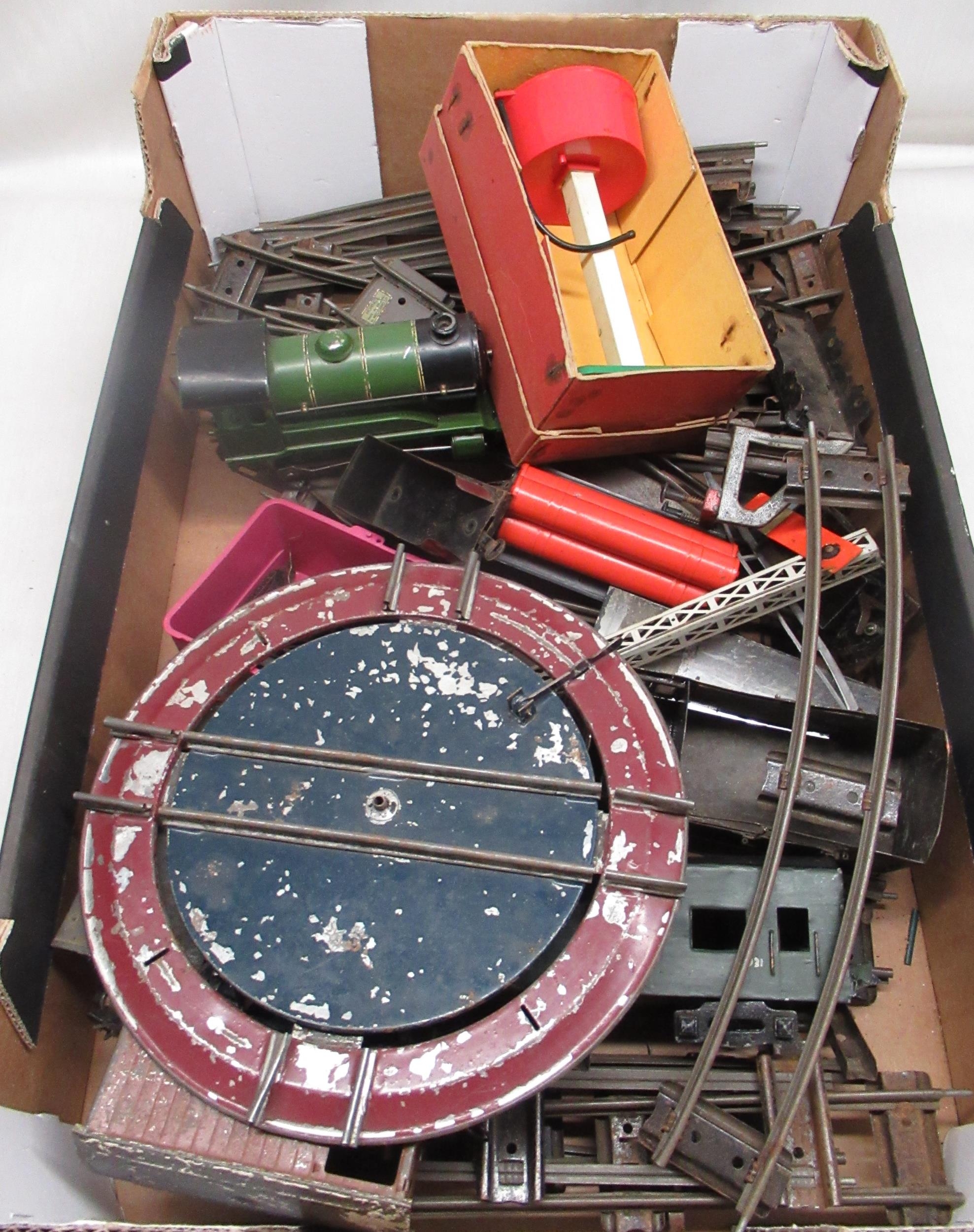 Quantity Of Vintage Tin Plate O Gauge Auctions Price Archive