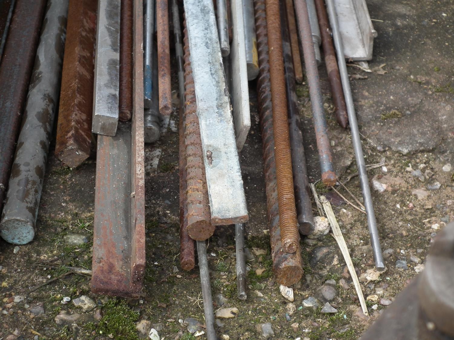 Various metal rods etc 