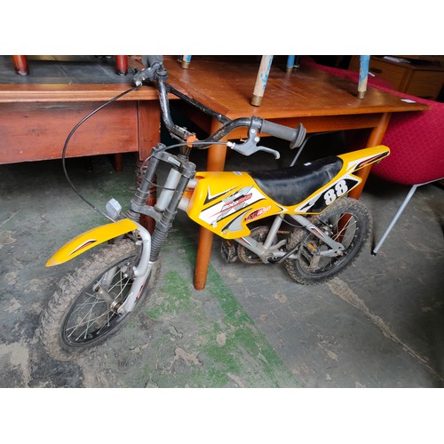 GREAT LOOKING CHILDS PEDAL BIKE IN MOTOR X STYLE MXR 450