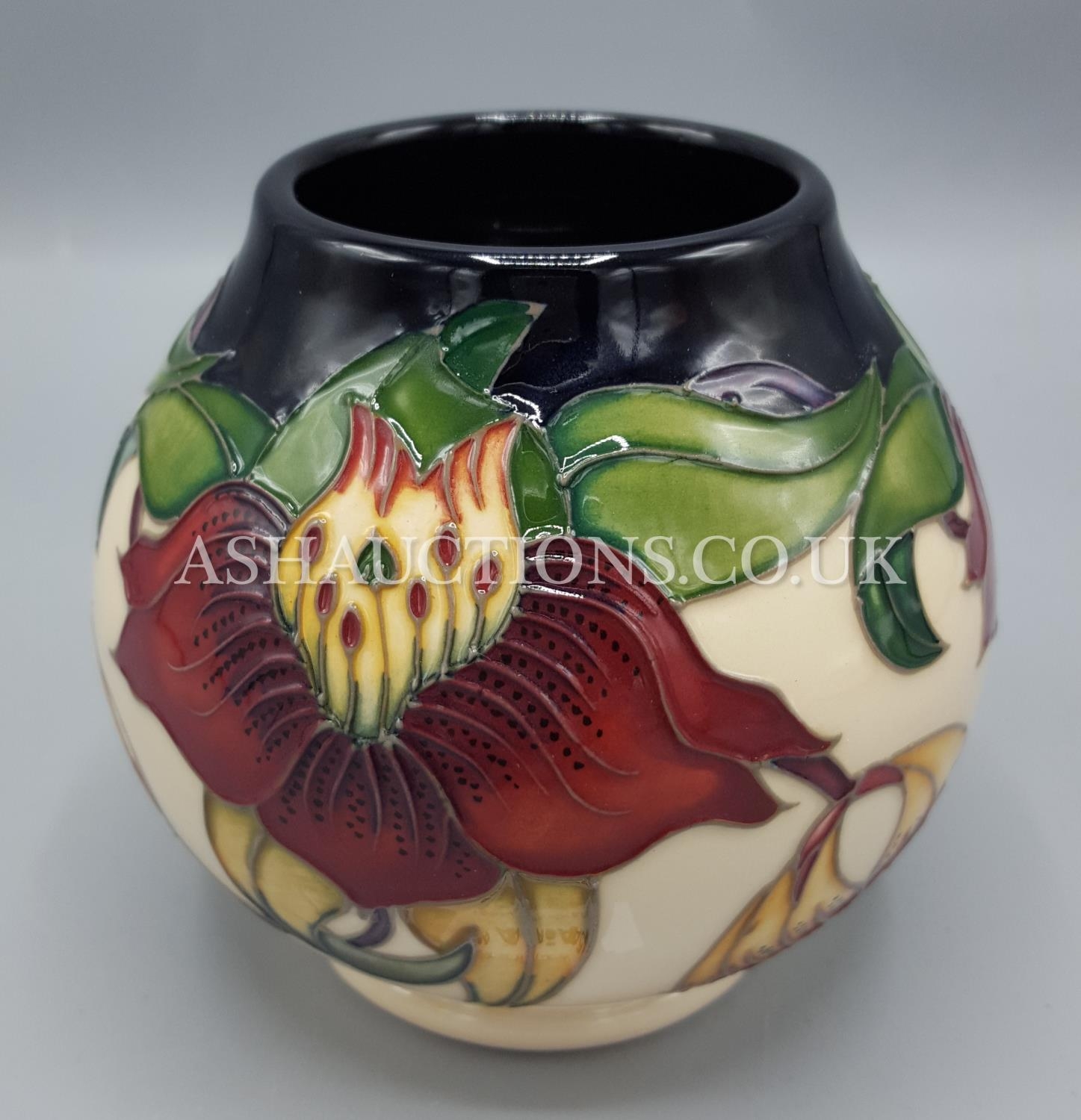 Moorcroft 10cm High Vase Shape No 2 4 In The Anna Lily Design By