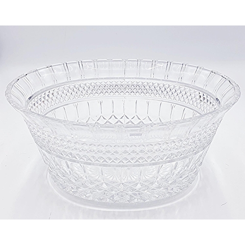 49 - CRYSTAL GLASS Large 38cm x 30cm BOWL.
(Please Note This Lot WILL NOT BE PACKED OR SHIPPED....PICK UP... 