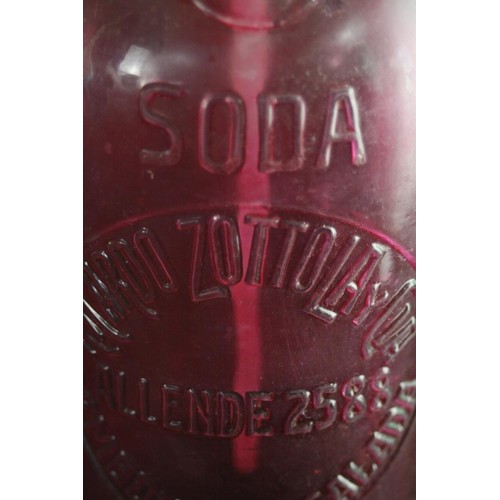 144 - A collection of four vintage Ricardo Zottola soda syphons with chrome spouts. H.30cm.