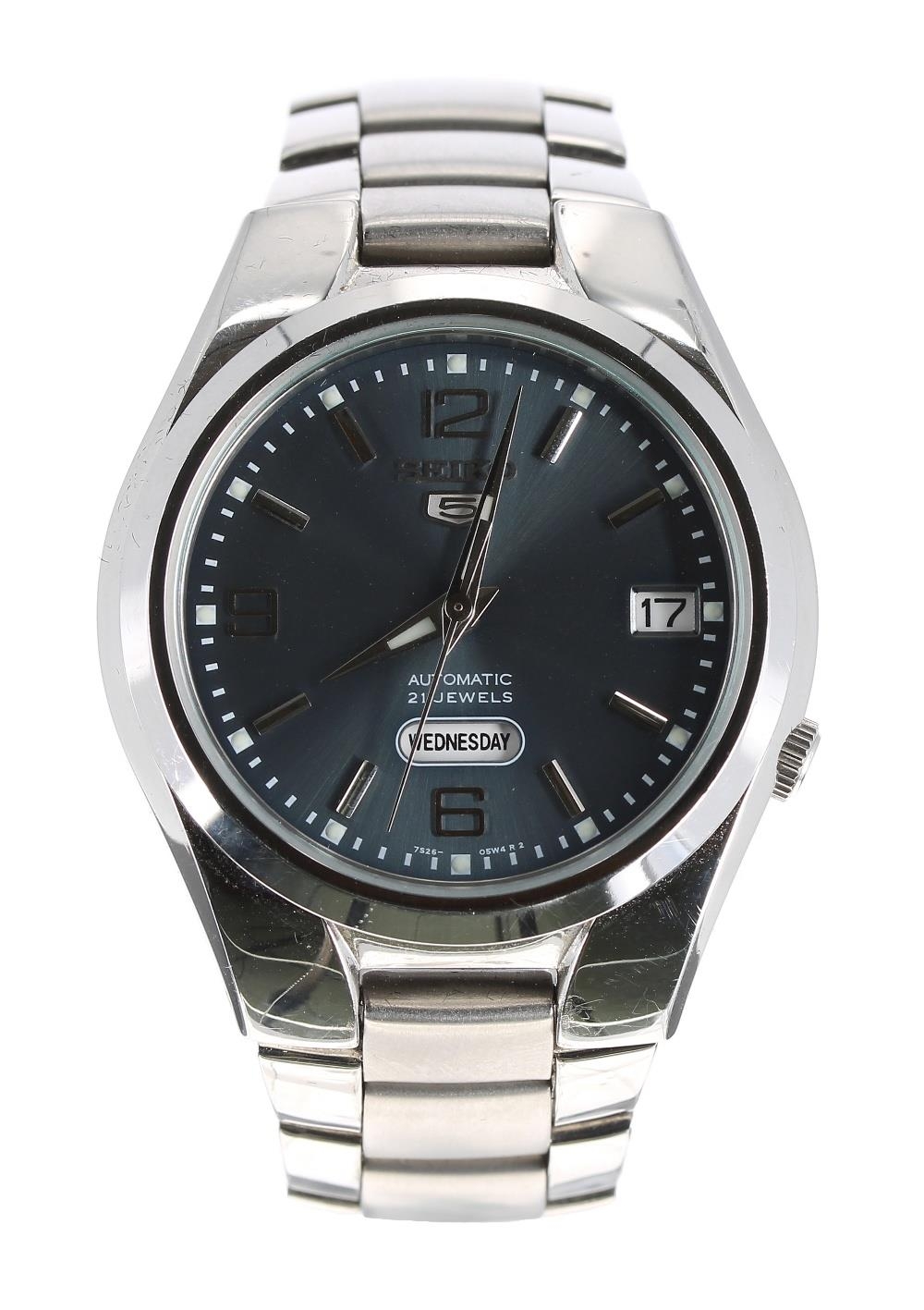 Seiko 5 automatic day/date stainless steel gentleman's bracelet watch ...