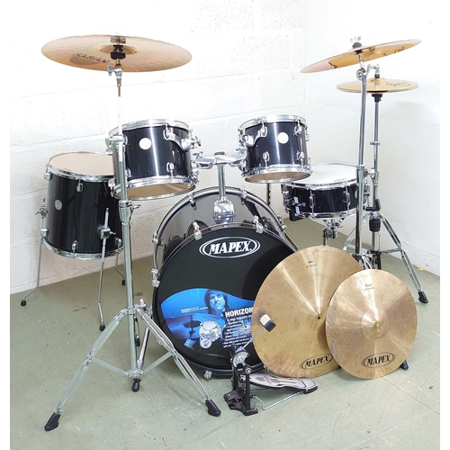 1005 - Mapex Horizon drum kit comprising 22