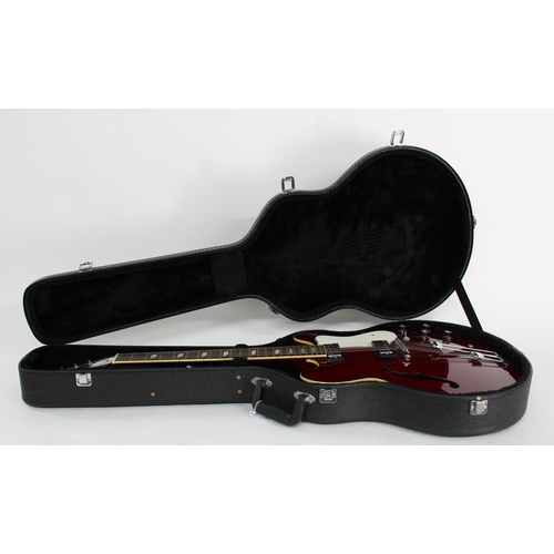 31 - 2005 Epiphone Riviera semi-hollow body electric guitar, made in Korea, ser. no. R05xxxxxx1; Body: ch... 