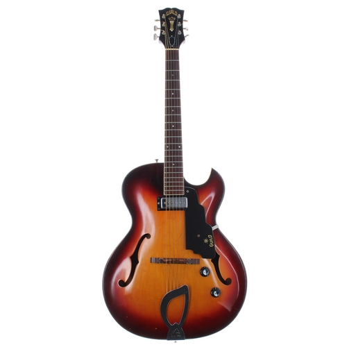 39 - 1965 Guild T-100 Slim Jim hollow body electric guitar, made in USA, ser. no. 4xxx2; Body: three-tone... 