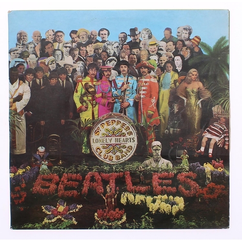 538 - The Beatles - Sgt Pepper's Lonely Hearts Club Band vinyl record, mono PMC7027, wide spine cover, pin... 