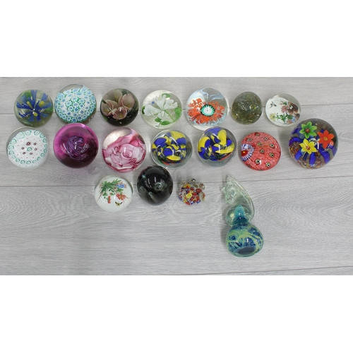 9 - Collection of assorted coloured glass paperweights including a Mdina seahorse paperweight, Murano pa... 