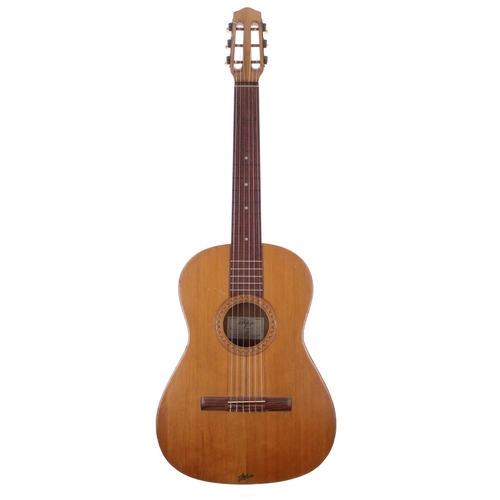 1332 - 1950s Hofner Vienna guitar in need of restoration (missing frets), soft case