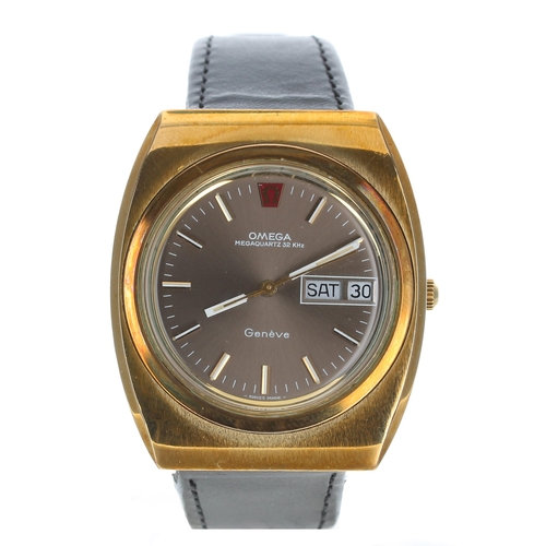 18 - Omega Genéve Megaquartz 32 KHz gold plated and stainless steel gentleman's wristwatch, serial no. 37... 
