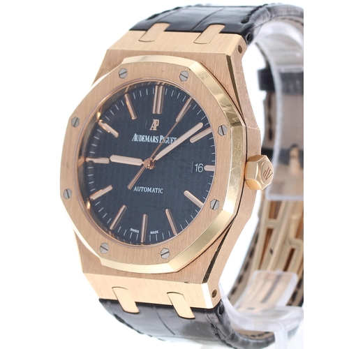 32 - Audemars Piguet Royal Oak 18ct rose gold automatic gentleman's wristwatch, reference no. 15400OR.OO.... 