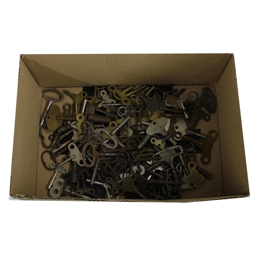2107 - Large quantity of mainly mantel clock keys (approx 100)