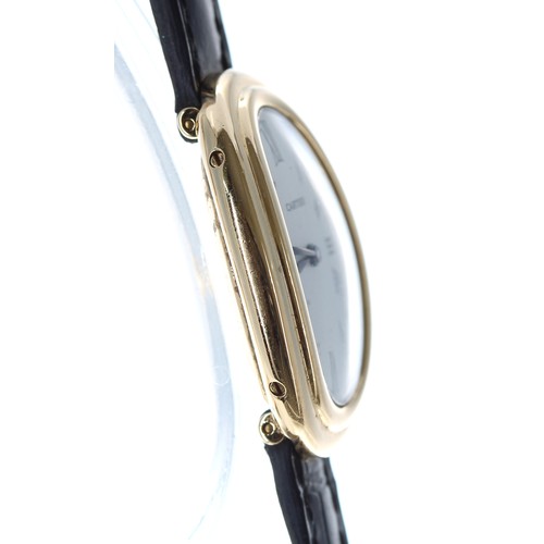 50 - Fine Cartier Baignoire 1920 18ct oval lady's wristwatch, serial no. 78094xxxx, the oval dial with Ro... 