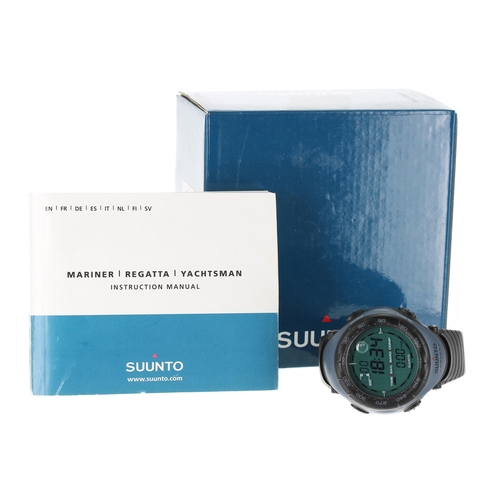 415 - Suunto Mariner digital sailing wristwatch, black rubber strap, quartz, 52mm; with original box and i... 