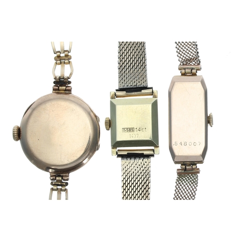 426 - Art Deco 9ct lady's wristwatch with a tri-colour bracelet, Swiss 15 jewel movement, case no. 548007,... 