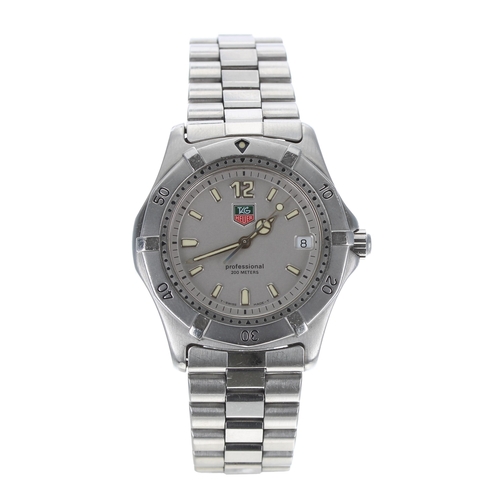 44 - Tag Heuer Professional 200m stainless steel gentleman's wristwatch, reference no. WK2111. silvered d... 