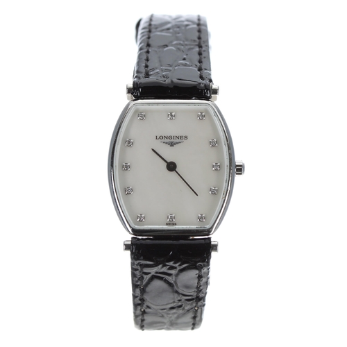 55 - Longines La Grande Classique de Longines  stainless steel lady's wristwatch, reference no. L42054, s... 