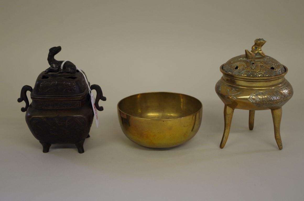 A Chinese bronze twin handled censer and cover,
