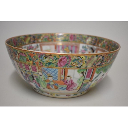 527 - A large Chinese Canton famille rose bowl, 19th century, 30cm diameter.