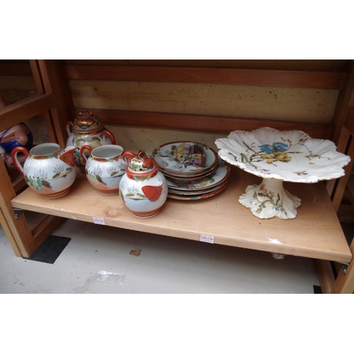 1020 - A mixed group of pottery and porcelain, to include: a Dutch Delft novelty teapot and cover, 19cm hig... 