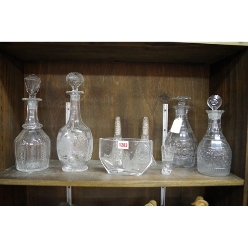 1283 - A collection of 19th century and later clear glass, to include: an Orrefors engraved vase, 16.5... 