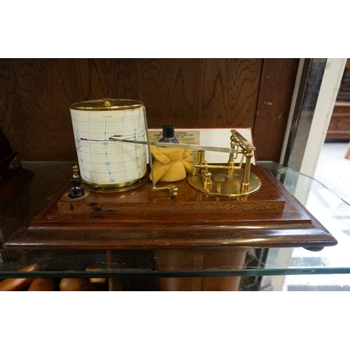 1325 - An early 20th century oak cased barograph, by Dolland, London, No.52511, 36.5cm wide.... 
