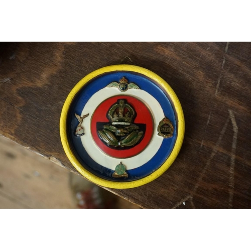 1662 - An interesting collection of RAF badges, shields and related. 
