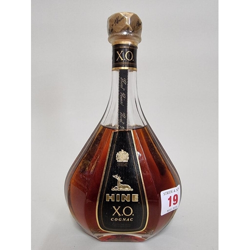 19 - A 35cl bottle of Hine XO cognac.