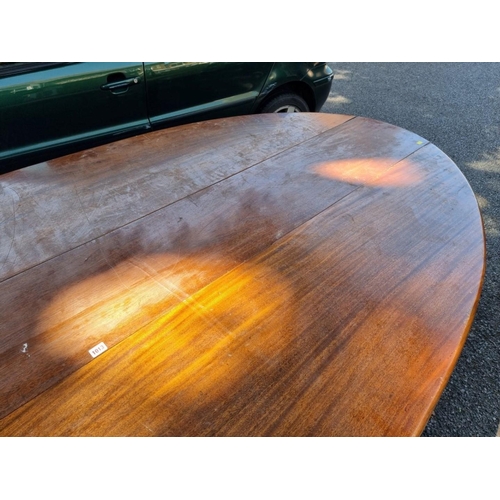 1013 - A large mahogany wake table, 303cm long x 143cm wide extended. 