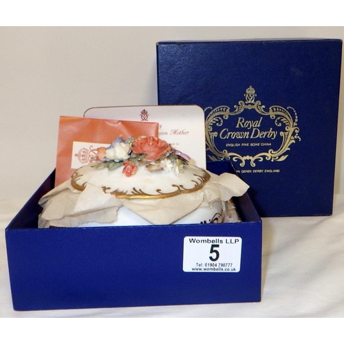 5 - A Royal Crown Derby Floral Box, boxed.