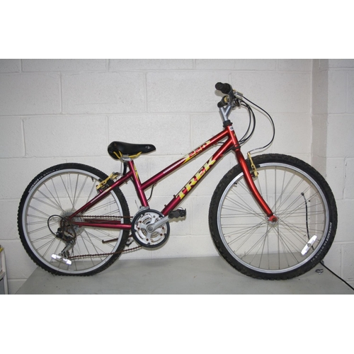A TREK 220 MOUNTAIN TRACK CHILDS BIKE 