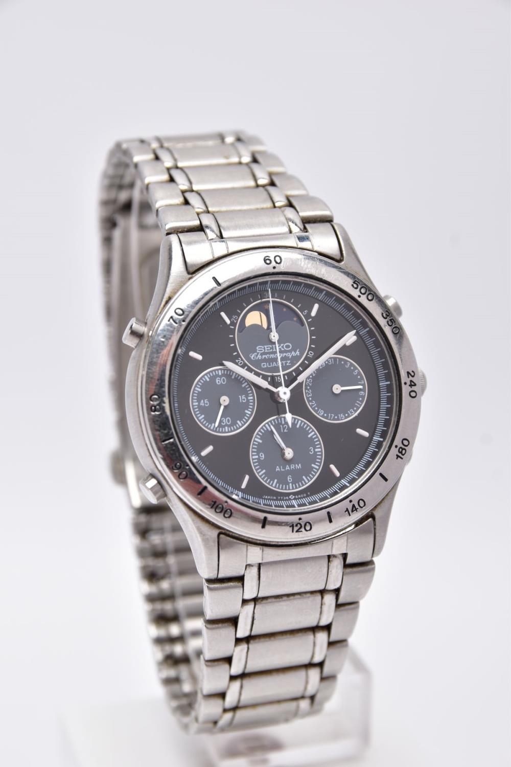 seiko square chronograph watch