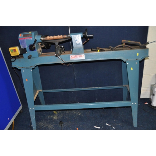 Tour à bois Axminster Professional AP530WL avec variateur