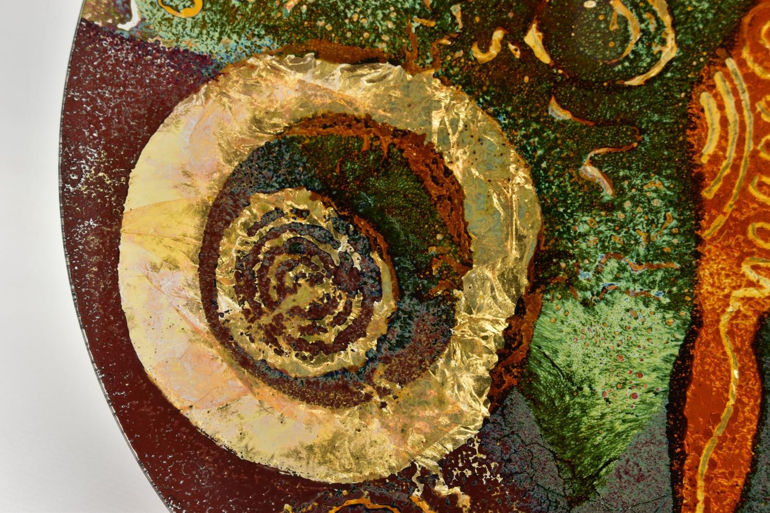 JOY GREENHALGH (BRITISH CONTEMPORARY) A SHALLOW GLASS CHARGER DECORATED