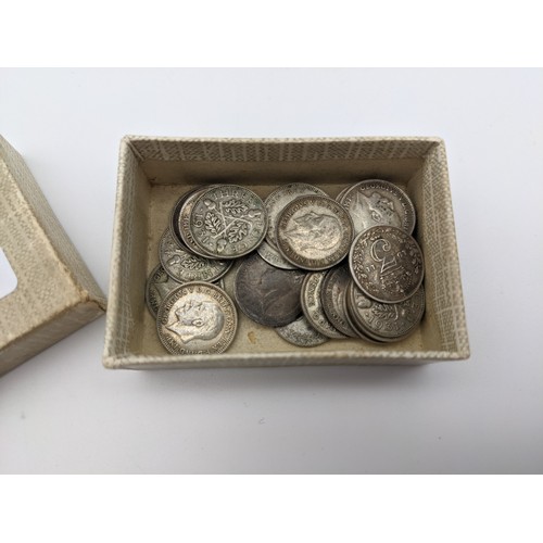 35 - A Selection of silver Victorian and early 20th century three pence coins. [38.45grams]