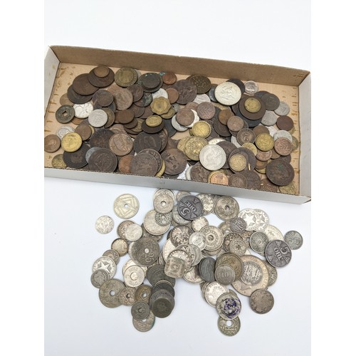 37 - A Collection of mixed world coins to include various silver coins. Cuban coins from 1915, German 190... 