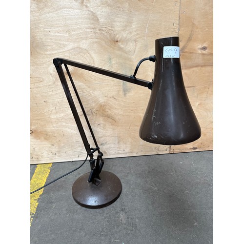 9 - A Vintage anglepoise work lamp.