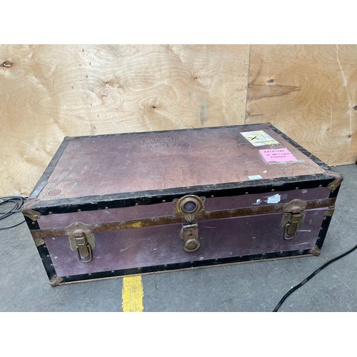7 - A Vintage rectangular travel case.