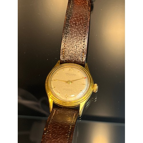 11 - A Vintage 1940's Omichrona Automatic Incabloc 17 jewels Gent's wrist watch. Sweeping second hand, in... 