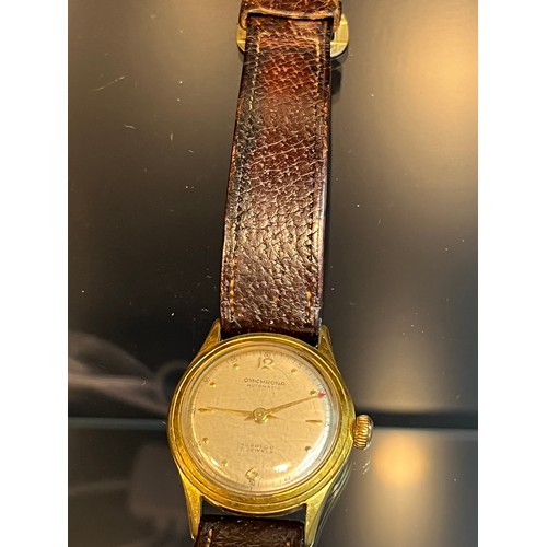 11 - A Vintage 1940's Omichrona Automatic Incabloc 17 jewels Gent's wrist watch. Sweeping second hand, in... 