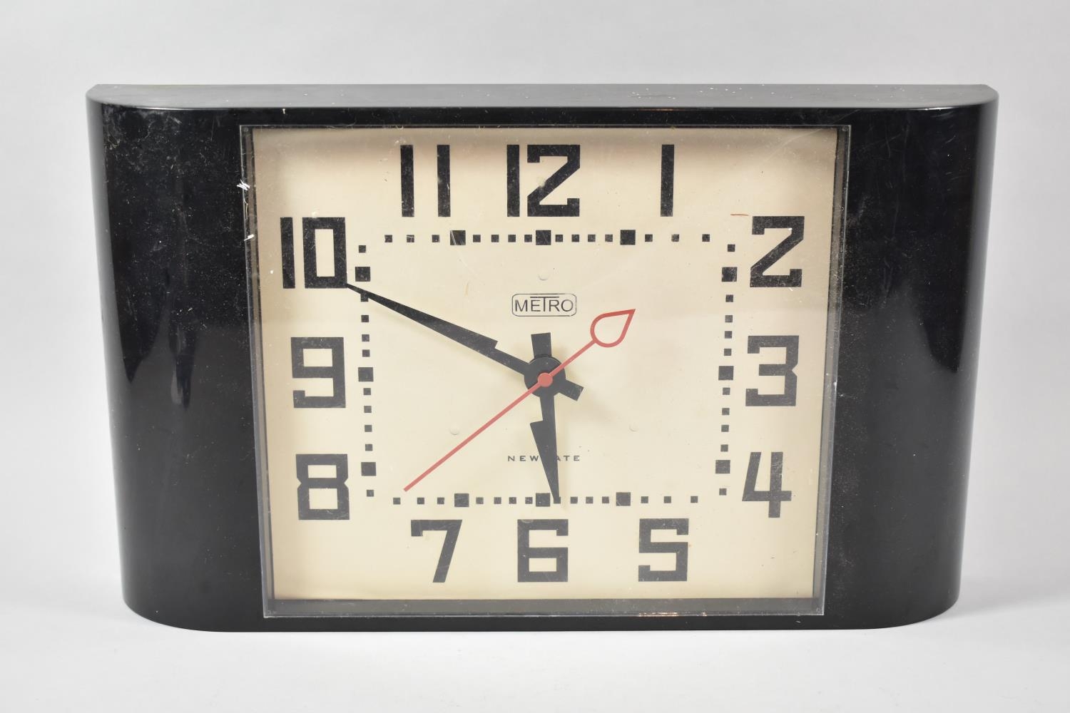 A Metro Newgate Art Deco Style Wall Clock, 45cm Wide
