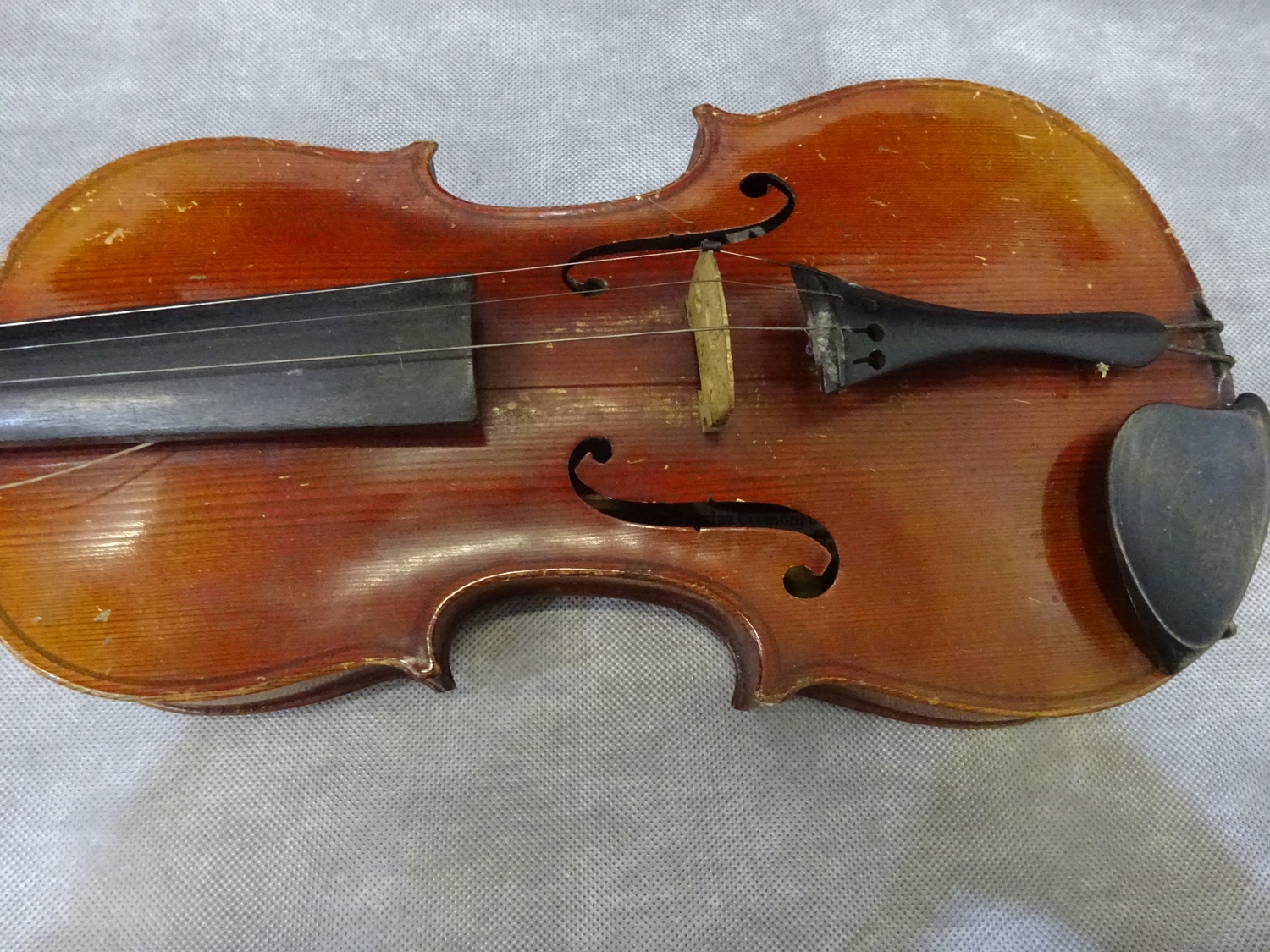 Violin labelled "Antonius Stradivarius Cremonensis Faciebat Anno 17"