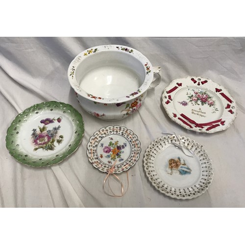 7B - A collection of four ribbon plates to include a present from Warblethorpe 22.5cm w, one with a flora... 