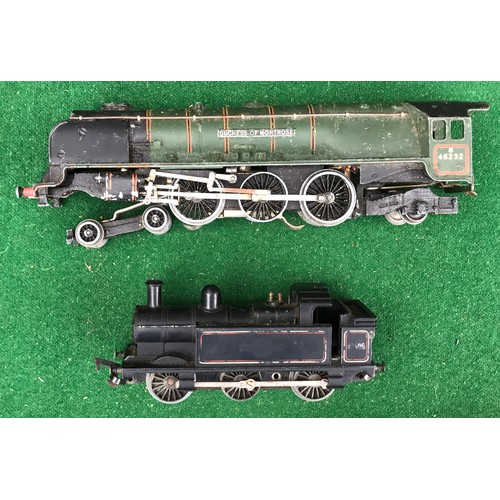 28 - Lot of 3 boxed model trains including Hornby LMS 6202 Turbomotive in good condition, Hornby King Hen... 