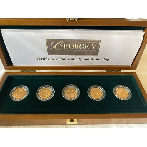 587 - George V gold Sovereign Mint Mark Set of Five - to include 1911, 1915, 1918, 1928 and 1931. In Royal... 