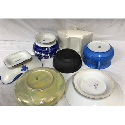 50 - Seven dishes and bowls of various makers to include Royal Doulton, TG+FB, Wedgwood, Carlton Ware, Al... 