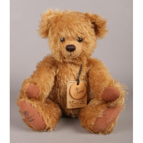 17 - Robin Rive Countrylife (New Zealand) Janie Limited Edition 49/300 Bear. Complete with tags.