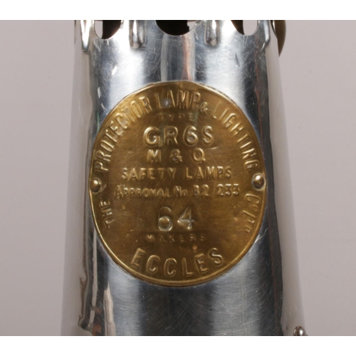 31 - An Eccles Type GR6S safety lamp from the Protector Lamp & Lighting Co Ltd.