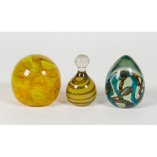 289 - Various Paper Weights including Media Glass.