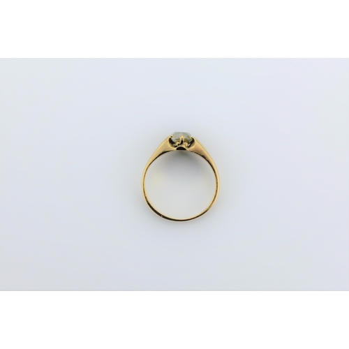 100 - A gentleman's single stone ring, gypsy set, 18 carat gold.
Size S.